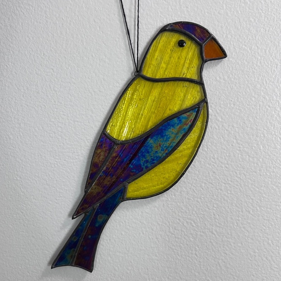 8” Stained glass bird sun catcher - Picture 3 of 3